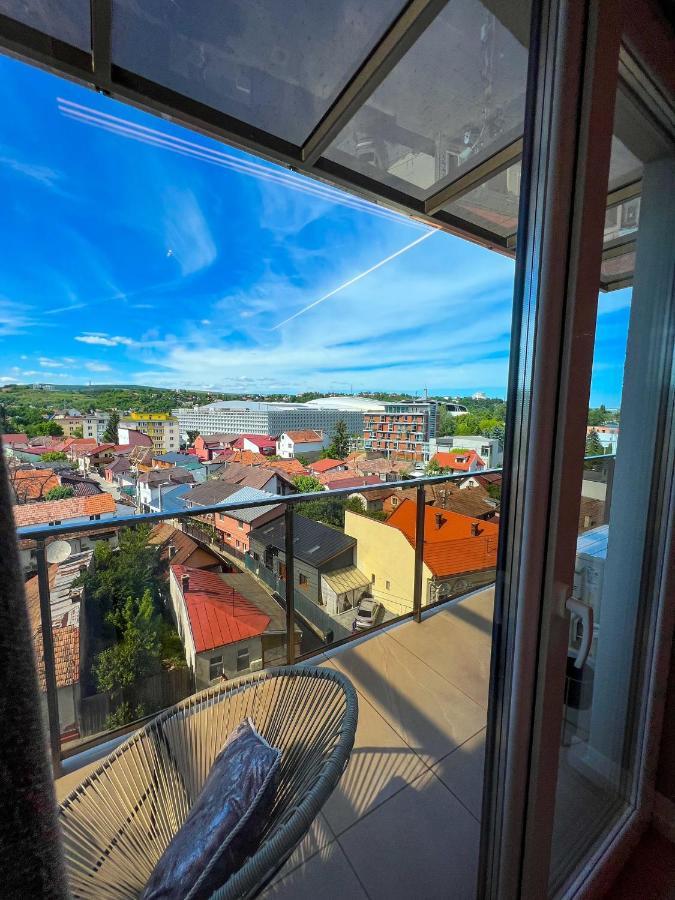 Novapart Akaasia Kluž Exteriér fotografie